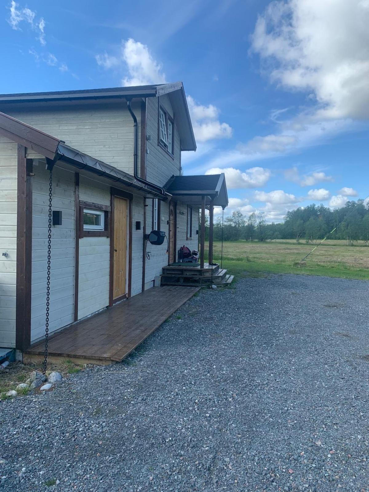 Cottage With Good Standard Next To Neiden River Exterior foto